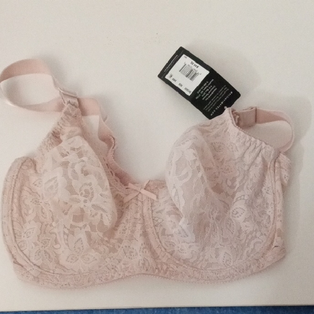 Bali Lace Underwire Bra in Soft Pink
